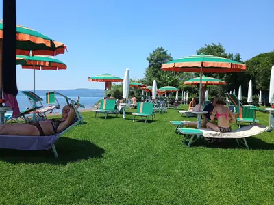 Riva Verde Bolsena stabilimento balneare ristorante bar appartamenti — foto 3