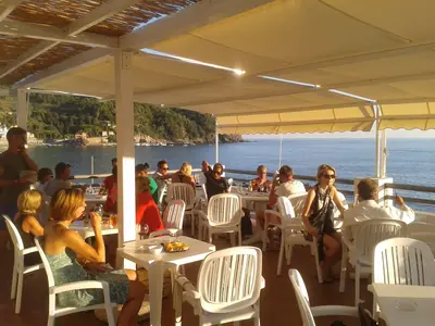 Pizzeria Ristorante Bagni Nettuno — levanto, Liguria