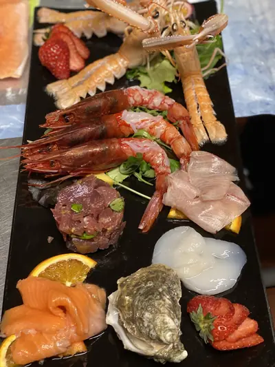 Cinque Beach Bar Restaurant — foto 3