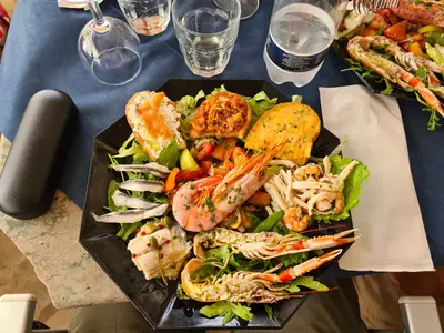 Bagno 42 e ristorante Baia Paradiso — gabicce mare, Marche
