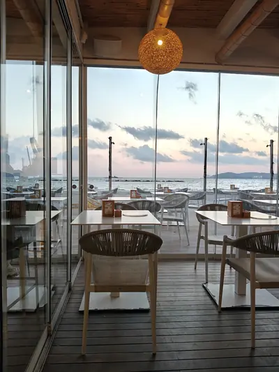Rafel Restaurant & Lounge Bar — foto 3