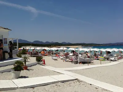 Cala Sabina Beach Club — golfo aranci, Sardegna