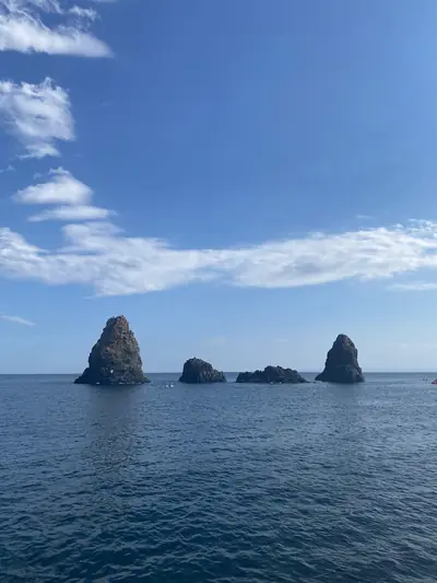 Ghenea Beach Club — aci castello, Sicilia