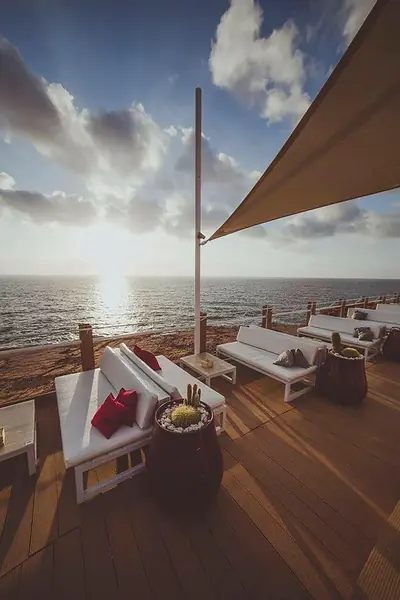 iCLUB Lounge Restaurant — terrasini, Sicilia