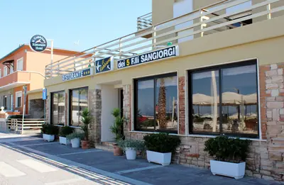 Hotel Ristorante Il Gabbiano — cecina, Toscana