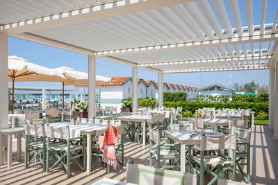 Alcione Beach pavillion — foto 3
