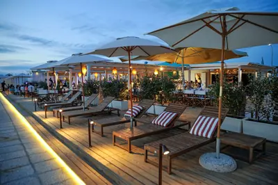 Pia Para Ti - Beach Club — marina di pisa, Toscana